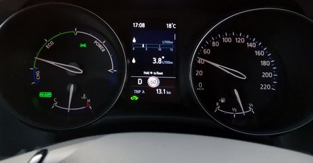 5 niezawodnych samochodów hybrydowych. Najtańsze modele kupisz za mniej niż 30 tys. zł