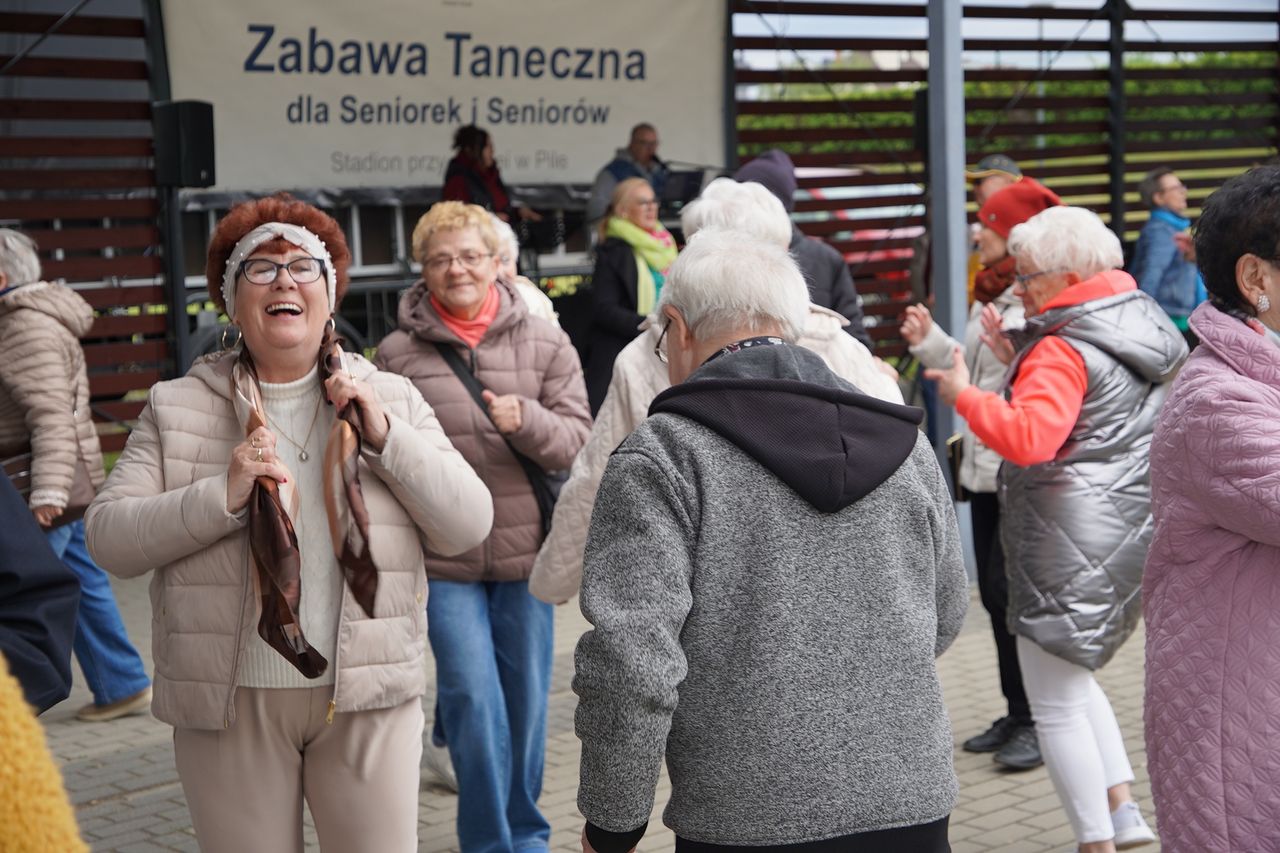 Taneczne środy dla Seniorów i seniorek, Piła, seniorzy