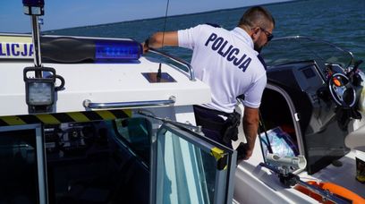 Zasnęła na materacu. Potrzebowała pomocy policji