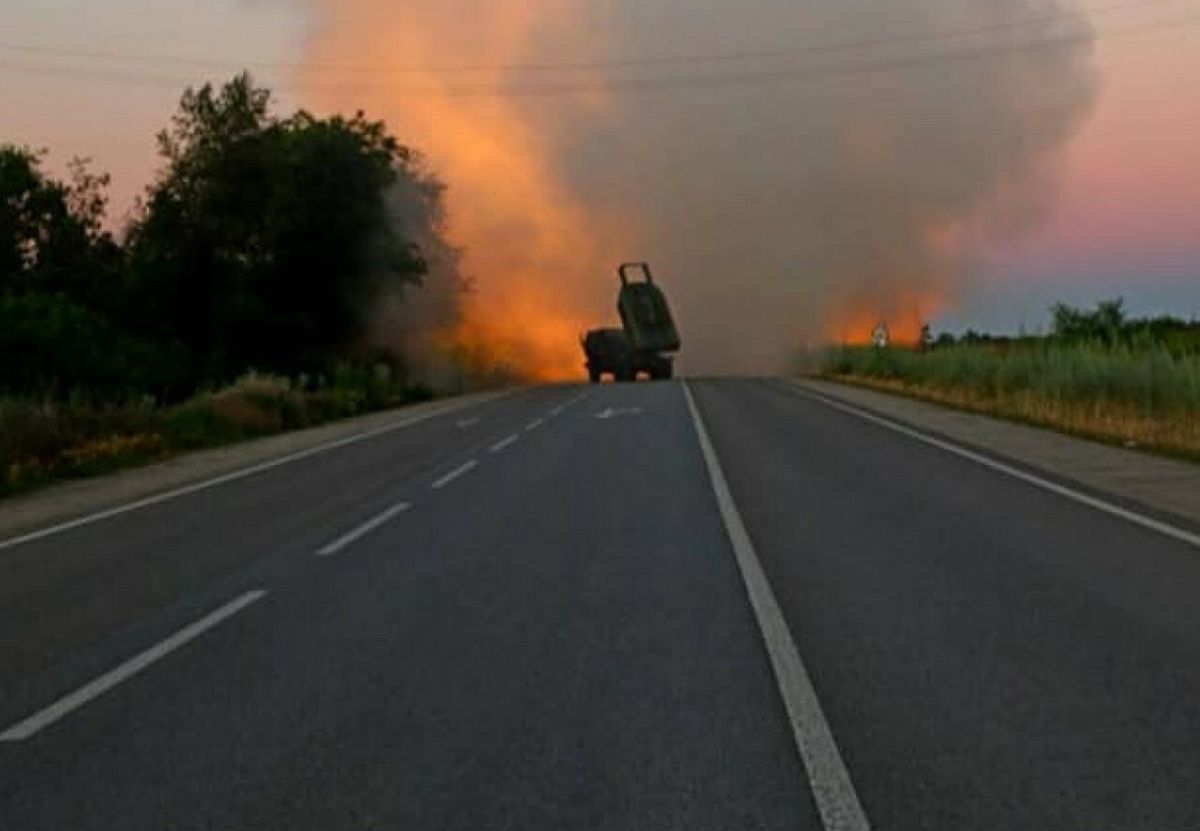 Wojna Ukrainy. Seria ataków Ukrainy na bazy Rosjan na okupowanych terenach
