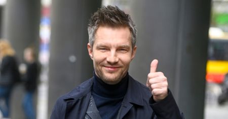 RZADKI WIDOK: Adam Sztaba pozuje z ŻONĄ, świętując jej urodziny! (ZDJĘCIA)