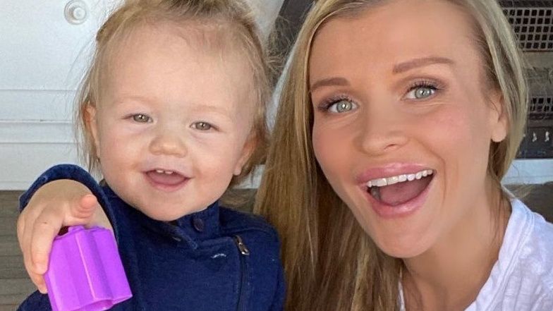 Joanna Krupa z córeczką