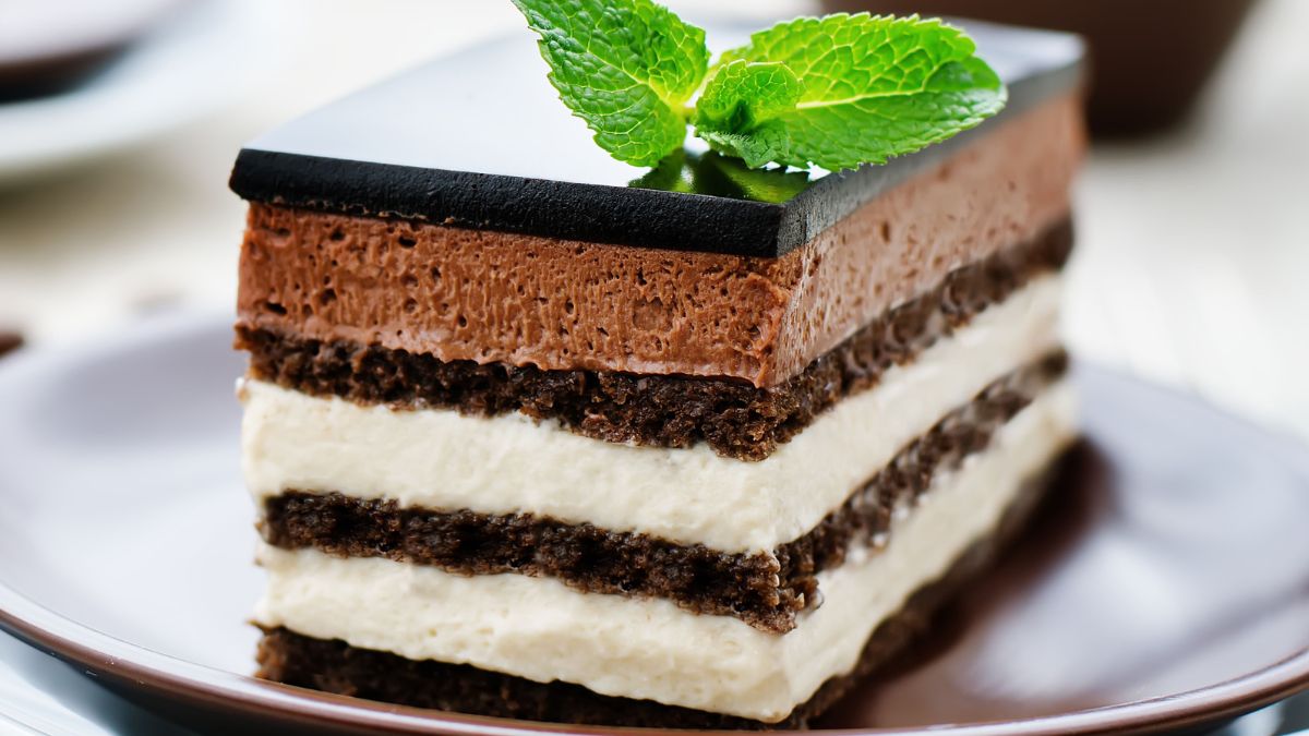 Puszysty deser z czekoladą