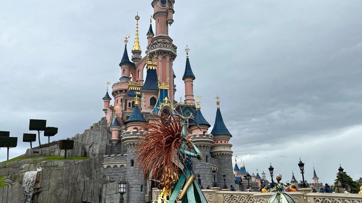 Europe's largest amusement park, Disneyland ParisPARIS, FRANCE - APRIL 29: A view from Disneyland Paris, which welcomes millions of visitors as Europe's largest amusement park, is busy despite the rainy weather in Paris, France on April 29, 2024. Located in the Marne-la-Vallee region of France, Disneyland Paris has five different thematic zones and offers a variety of entertainment, dining and shopping opportunities. (Photo by Serap Aydin/Anadolu via Getty Images)Anadoluamusment park, disneyland, disneyland paris, entertainment, paris, rainy weather, thematic zones, theme park, tourists, visitors