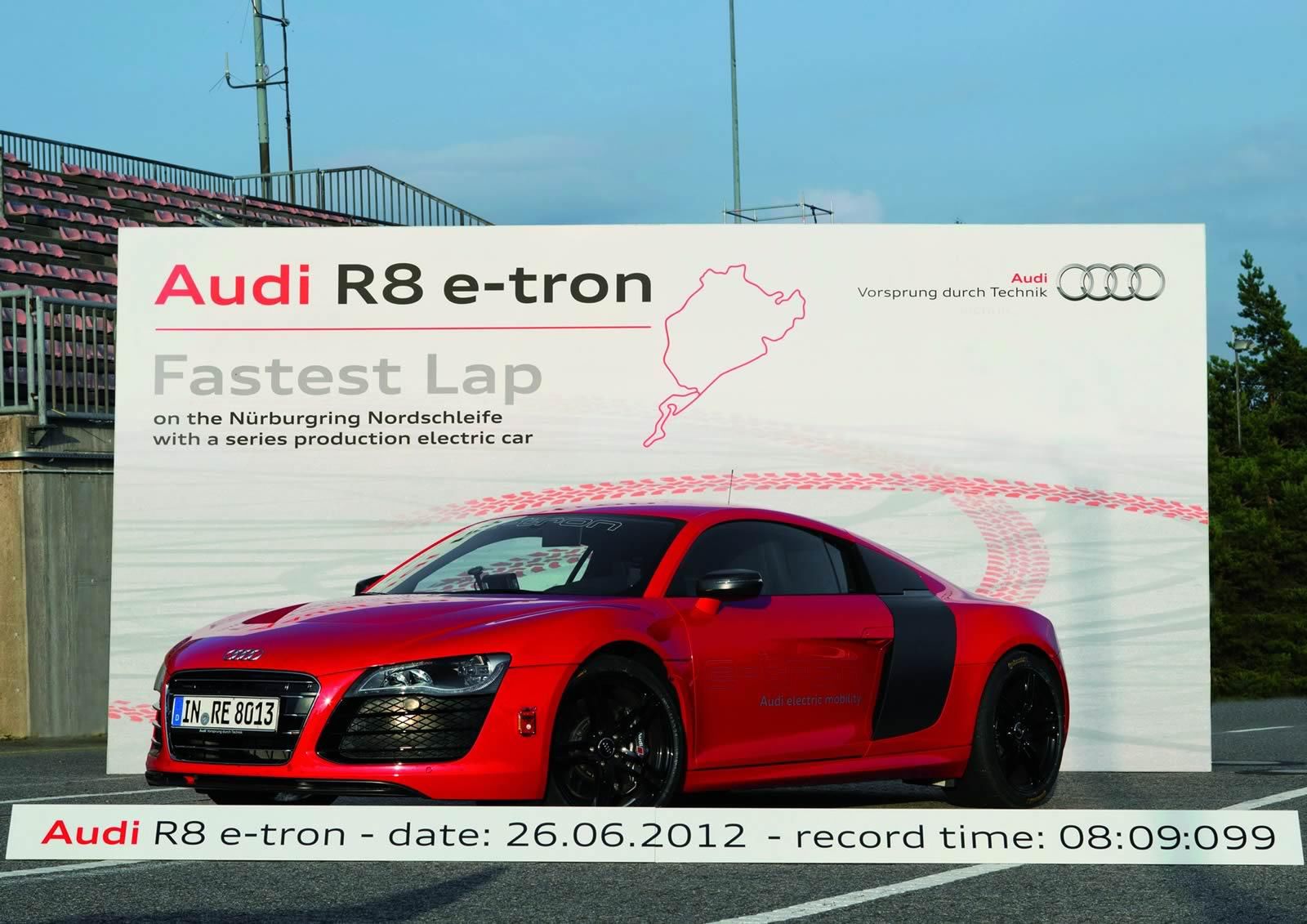 Audi R8 e-tron - niespełnione elektryczne marzenie [galeria] 51