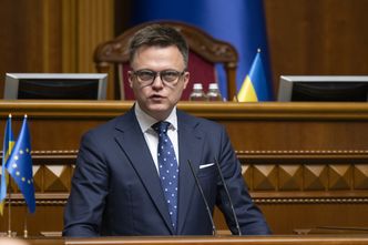 Szymon Hołownia krytykuje banki: marże kredytowe w Polsce najwyższe