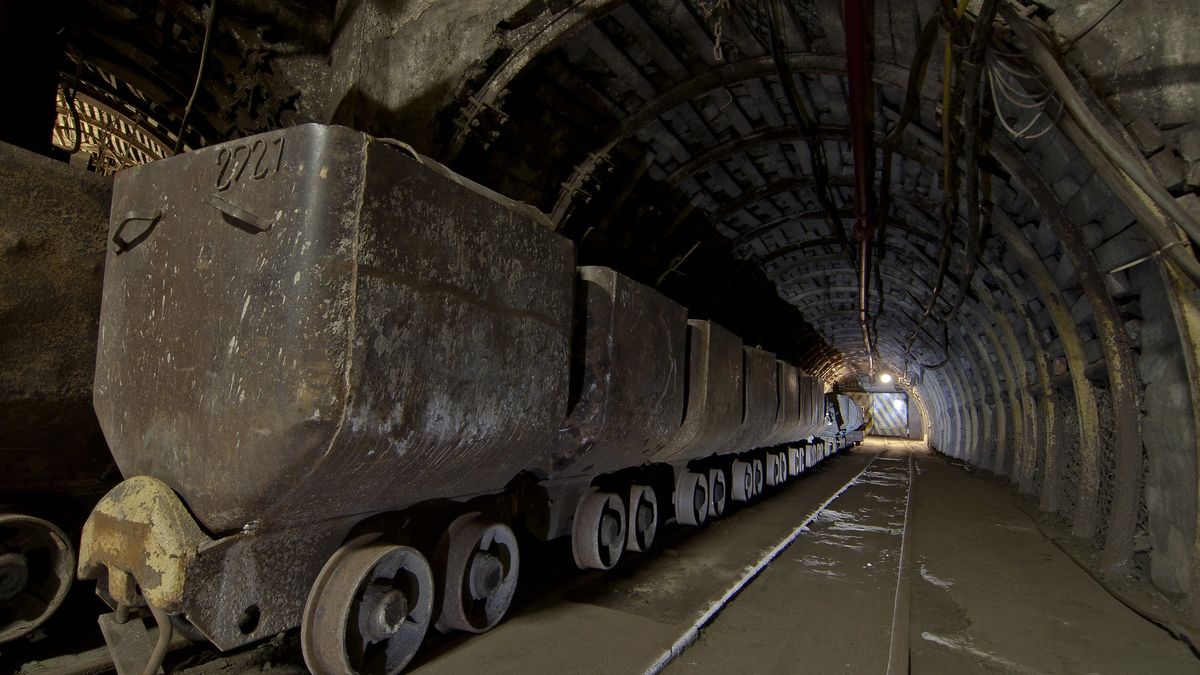 Górnicy zwrócili uwagę, że polski węgiel leży na zwałach, a importowany nieustannie wpływa do naszych portów
