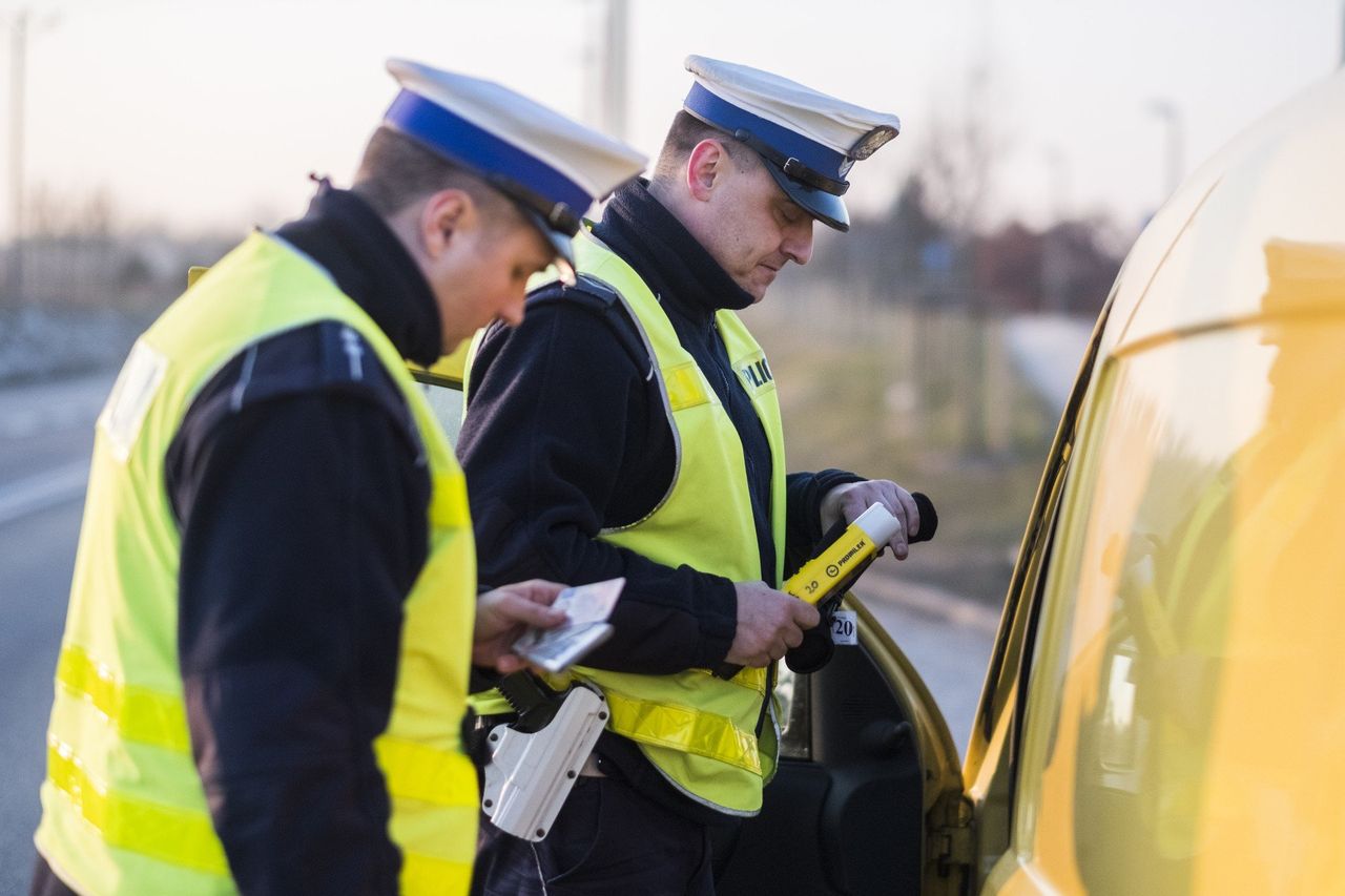 Wysokie kary za brak obowiązkowej polisy OC. Trwają kontrole kierowców