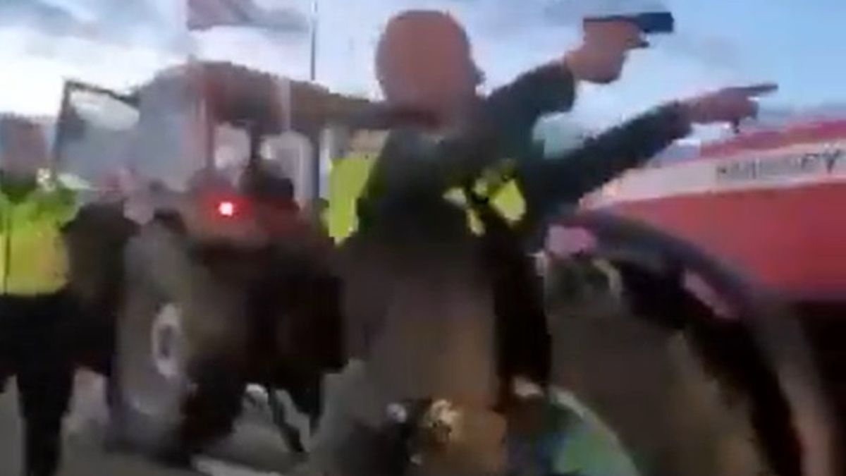 Holenderscy policjanci oddali strzały ostrzegawcze
