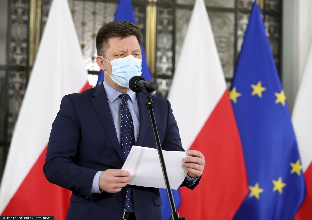 Szczepionka AstraZeneca. Michał Dworczyk: tym preparatem zaszczepiła się moja żona