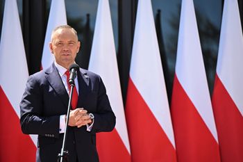 Zełenski bez orderu. Zaskakujące dane o reakcjach Polaków