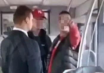 Zaatakowali nastolatka z Ukrainy i konduktora. Usłyszeli zarzuty