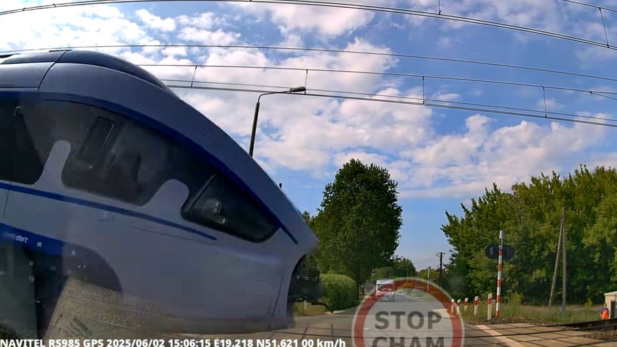 Niewiele brakowało, a samochód zderzyłby się z pociągiem