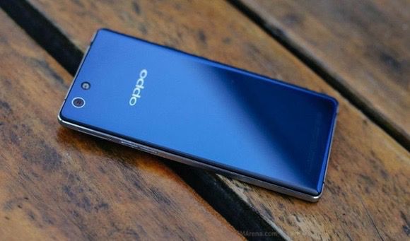 W skrócie: wyświetlacz LG G4 zaprezentowany oraz Huawei P8 i nowy smartfon Oppo na zdjęciach 11