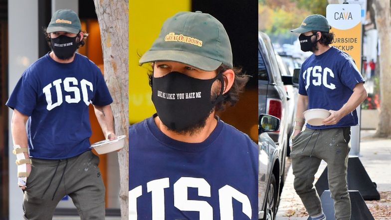Shia LaBeouf prowokuje napisem na maseczce