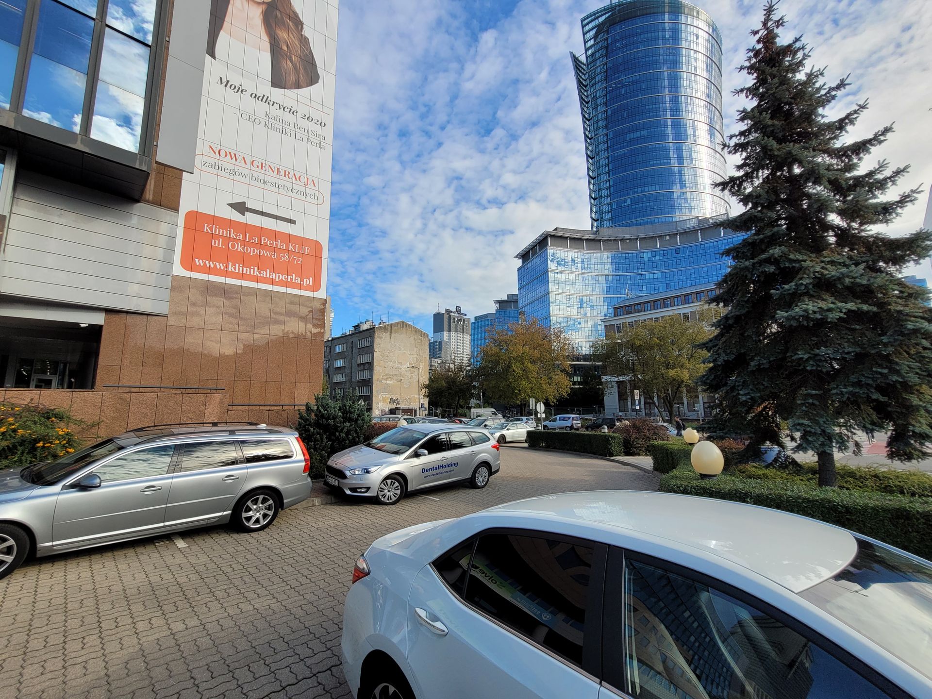 Samsung Galaxy S20 FE to murowany hit. Pierwsze wrażenia i zdjęcia z aparatu 20
