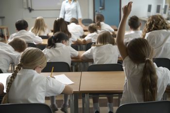 Ile pamiętasz ze szkoły? Komplet dla tych,  którzy uważali na lekcjach języka polskiego