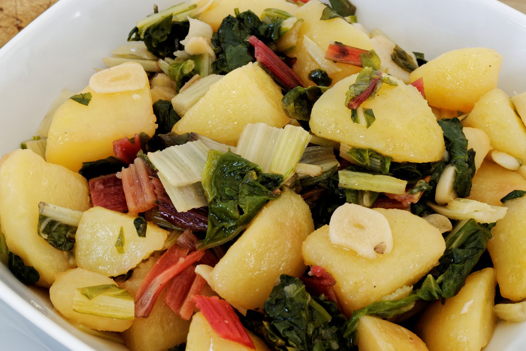 Chorwaci przez cały sezon jedzą na kilogramy. Możesz wysiać do doniczki i uprawiać na balkonie