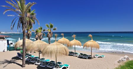 Kosmiczna opłata za leżak na hiszpańskiej plaży. "Za tę cenę można kupić łóżko"