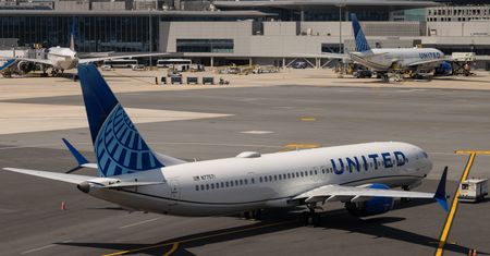 Awaria podwozia w Boeing 737 MAX 9 United. Dwa alarmy przed lądowaniem