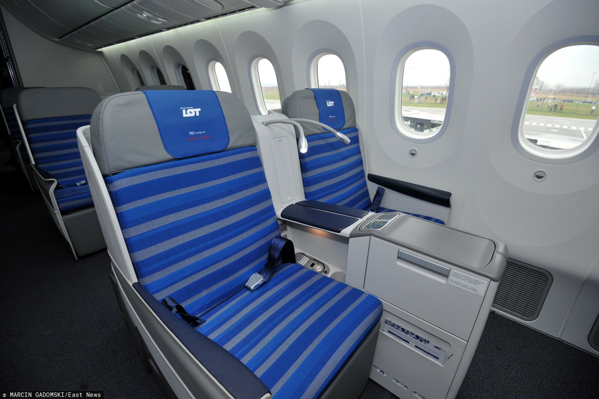 Klasa biznes w Boeingu 787 Dreamliner ma fotele w układzie 2+2+2