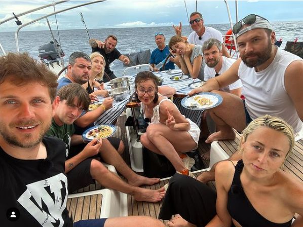 "Przez Atlantyk". Antek Królikowski żali się na tęsknotę za rodziną