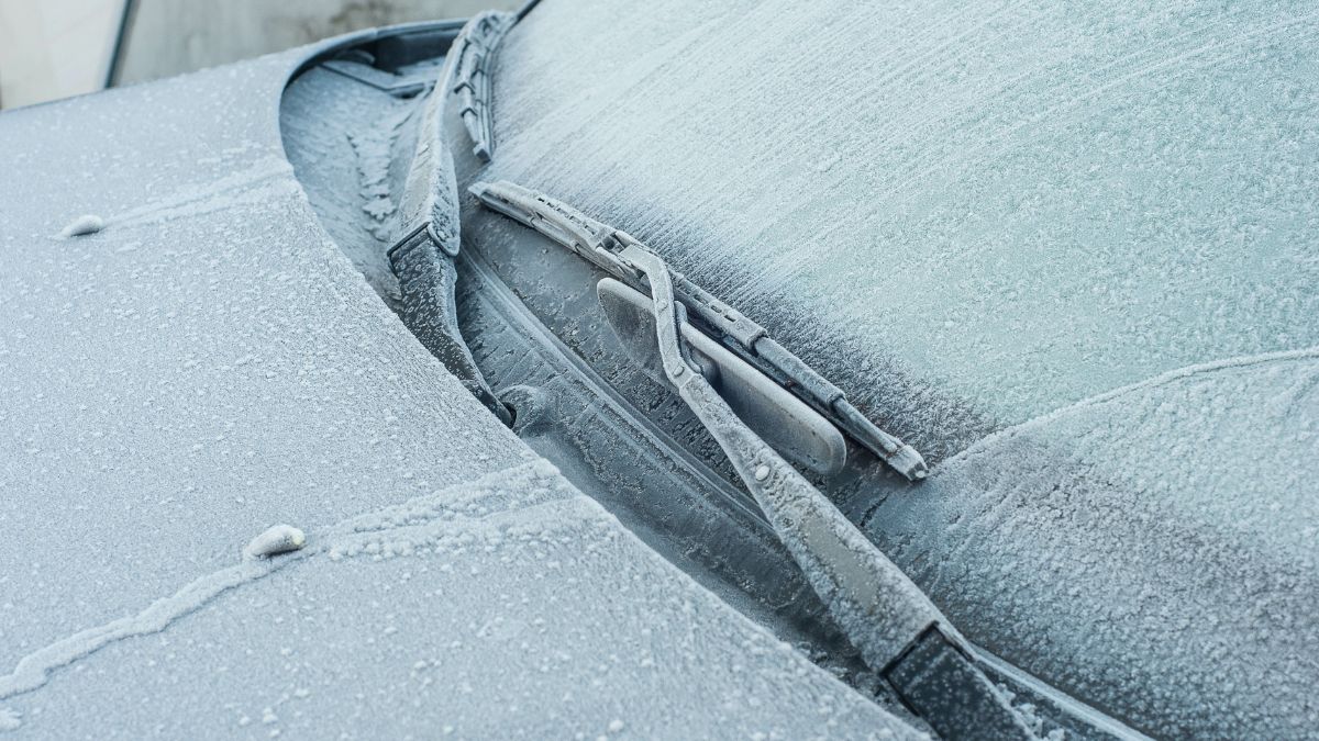 Jak zabezpieczyć wycieraczki zimą?