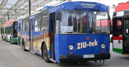 Znów będzie okazja zwiedzić Lublin z pokładu Ikarusa, Gutka i Ziutka. Bilety po 30 złotych, a ilość miejsc mocno ograniczona!