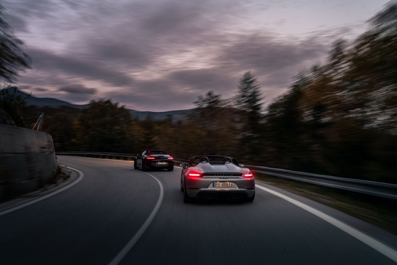 Porsche 718 Spyder vs. Mercedes-AMG SL 63 vs. Jaguar F-Type P450 