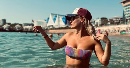 Kamila z "Rolnik szuka żony" opala swoje wdzięki. Nie boi się powiedzieć, gdzie jest