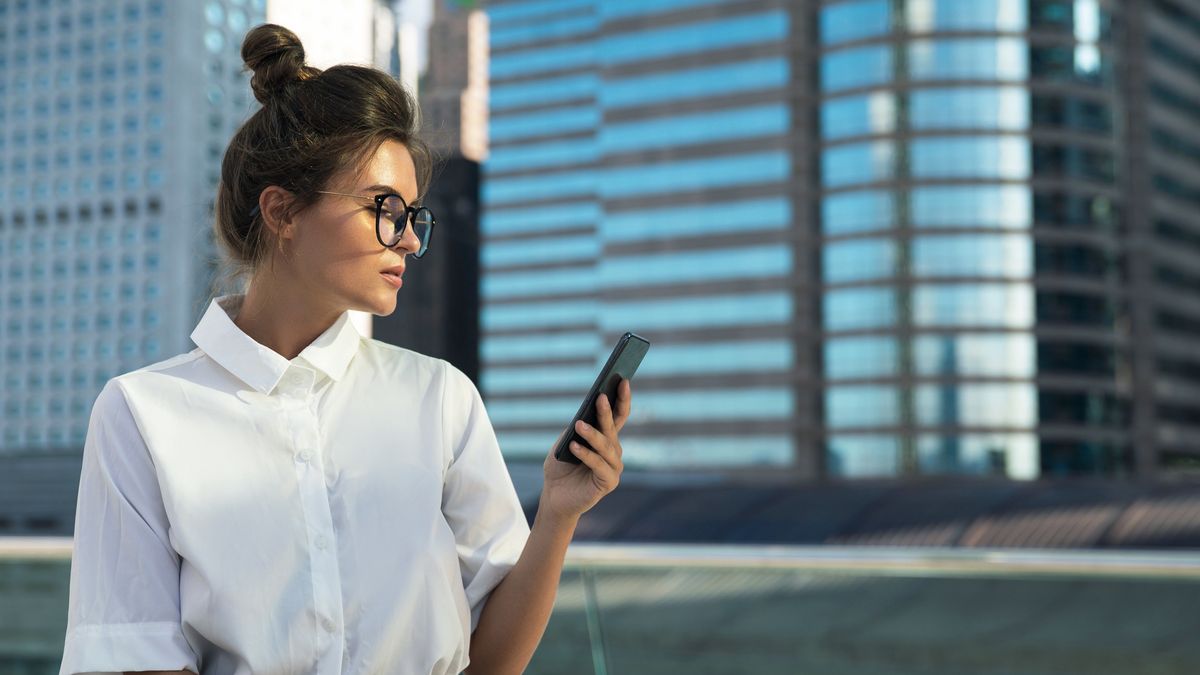 Dress code podczas pracy latem w biurze