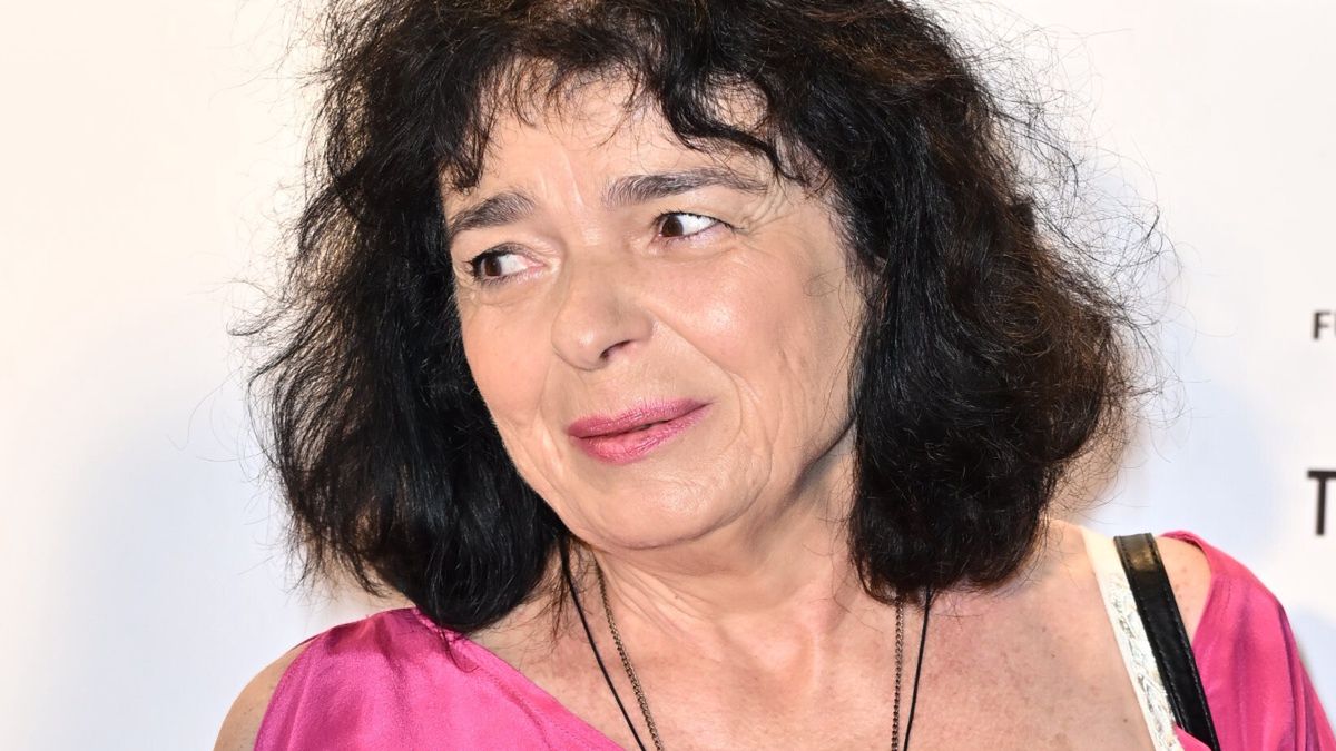 TYLKO U NAS: Katarzyna Grochola wciąż odczuwa przykre skutki raka. "Muszę uważać"