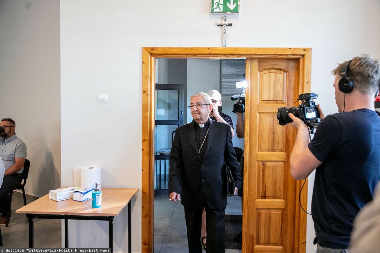 Abp Sławoj Leszek Głódź w nowej roli. Wiadomo, ile zarobił pierwszego dnia pracy