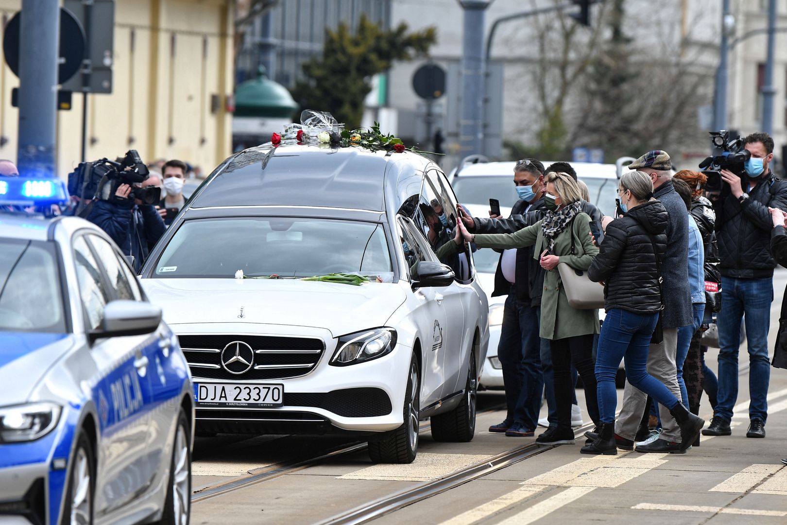 Pogrzeb Krzysztofa Krawczyka. Znani żegnają wielkiego muzyka