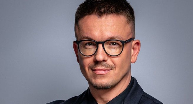 Szef marketingu Exim tours: przyszłość komunikacji biur podróży to personalizacja i automatyzacja