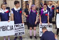 "Gruntujemy cnoty niewieście". Protest przed MEN przeciwko Czarnkowi