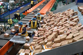 Koniec taryfy ulgowej dla małych paczek. UE szykuje cło