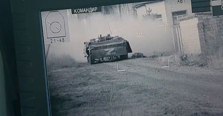 Nagranie z Ukrainy. Pokazali, jak zniszczyli rosyjski czołg