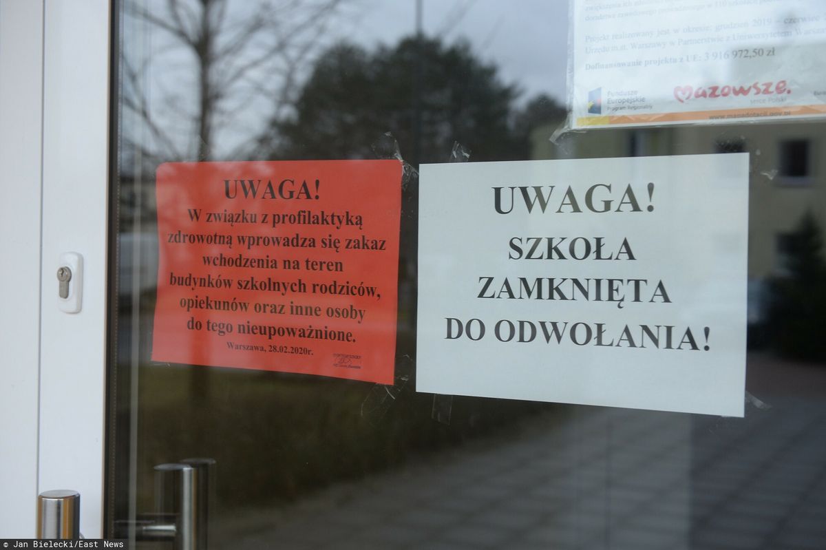 Nowe obostrzenia w Polsce. Kiedy powrót do szkół? Niedzielski odpowiada

