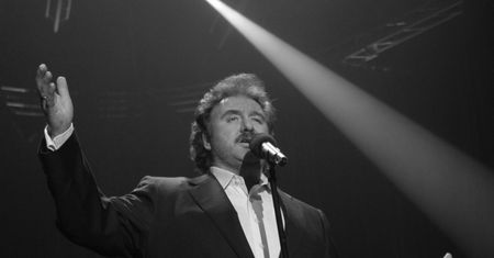 Krzysztof Krawczyk nie żyje. Szymon Hołownia bezlitośnie o wpisie Andrzeja Dudy