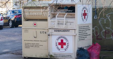 To koniec kontenerów na odzież. Firma wypowiedziała umowę