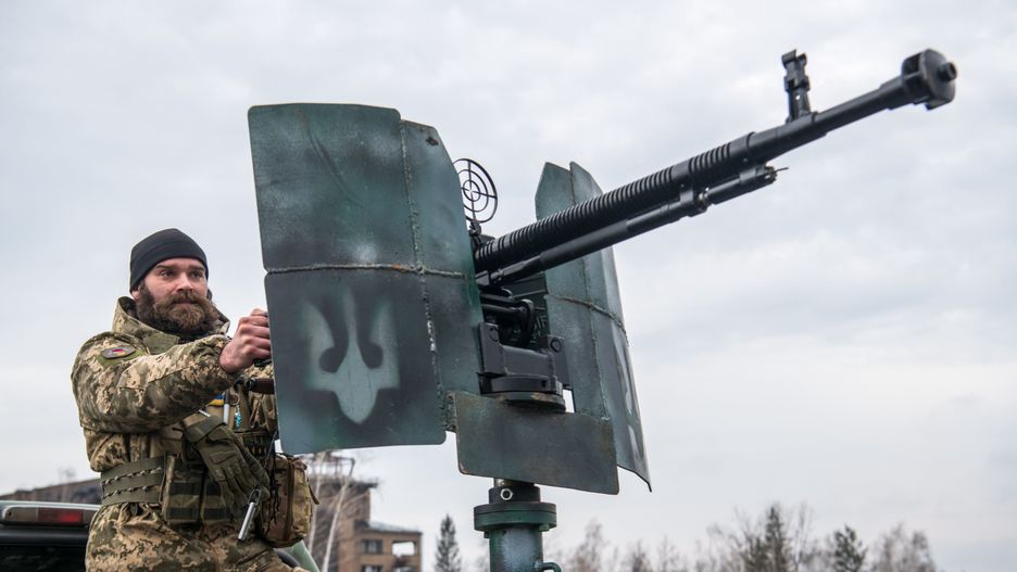 �o�nierz
Hostomel, Ukraina, 01.04.2023. �o�nierz jednostki obrony powietrznej Si� Zbrojnych Ukrainy, zwanej �owcami dron�w, podczas �wicze� wojskowych na lotnisku w Hostomelu, niedaleko Kijowa, 1 bm. Trwa inwazja Rosji na Ukrain�. (ad) PAP/Vladyslav Musiienko
Vladyslav Musiienko
An-225 Mrija, inwazja, konflikt zbrojny, lotnisko, samolot, wojna, zniszczony