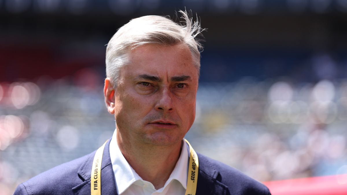 SEATTLE, WASHINGTON - JUNE 17: Maciej Skorza manager / head coach of Urawa Red Diamonds  during the FIFA Club World Cup 2025 group E match between CA River Plate and Urawa Red Diamonds at Lumen Field on June 17, 2025 in Seattle, Washington. (Photo by Catherine Ivill - AMA/Getty Images)