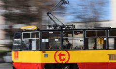 Warszawa. Tramwaje skierowane na objazdy na ul. Nowowiejskiej