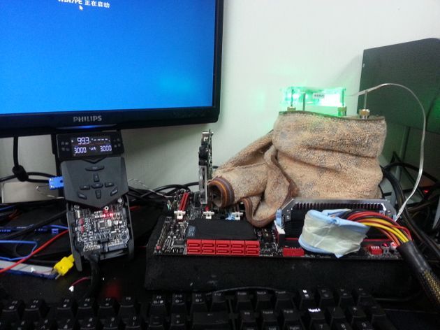Intel Core i7 4770K procesor podkręcanie Mad222 rekord 7092 MHz platforma zdjęcie