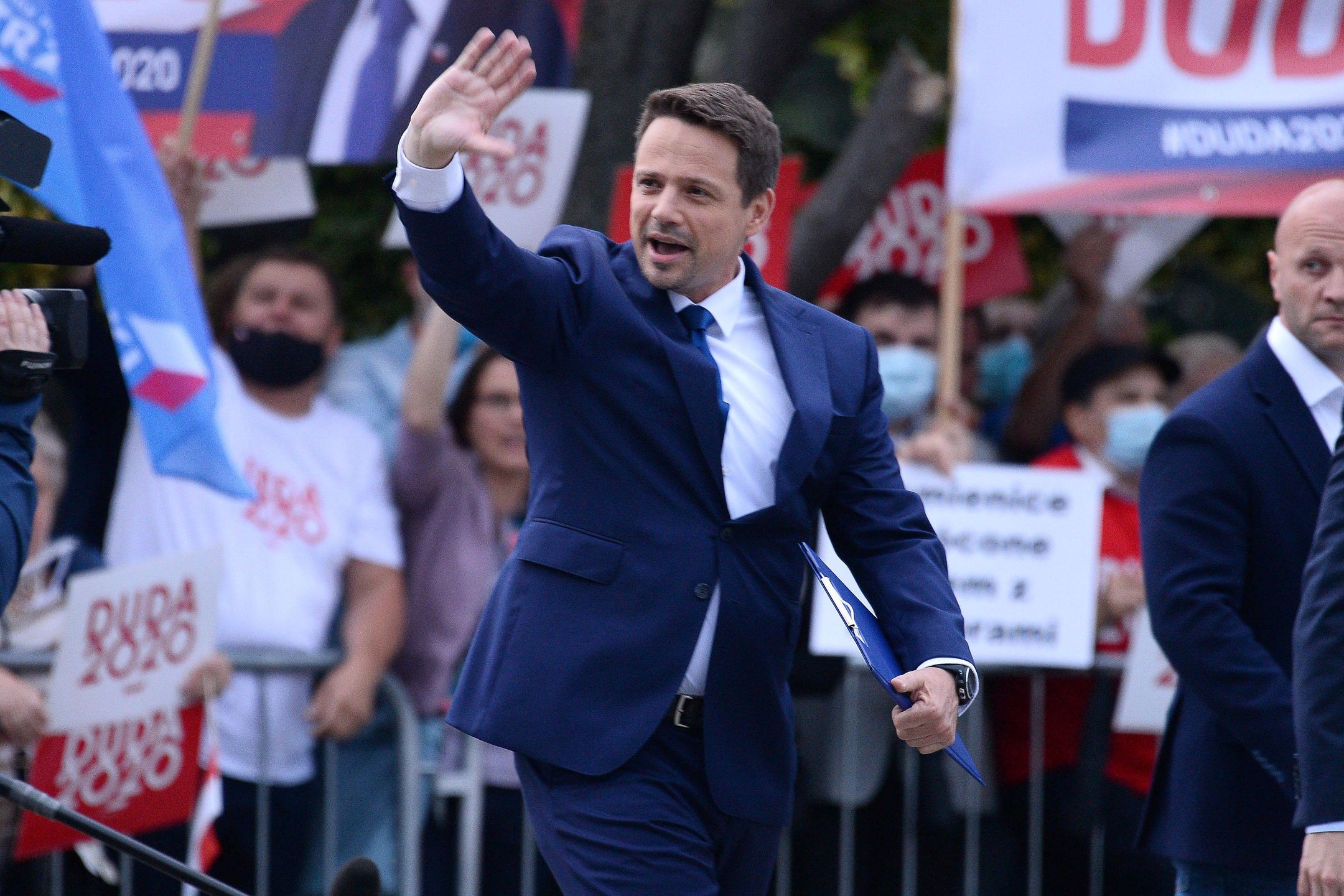 Rafał Trzaskowski stał się bohaterem memów