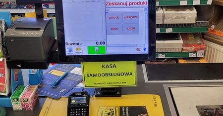 Przekręt przy kasie samoobsługowej. 32-latkowi grozi 8 lat