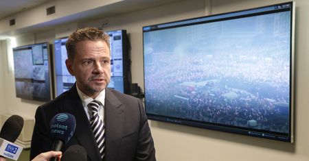 Marsz Niepodległości 2024: Trzaskowski zapowiada reakcję na łamanie prawa i zakazane symbole
