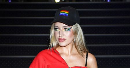 Caroline Derpienski dzieli się gorzkimi refleksjami po rozstaniu. "Uzdrawiam się głośno, bo prawie UMARŁAM W MILCZENIU"
