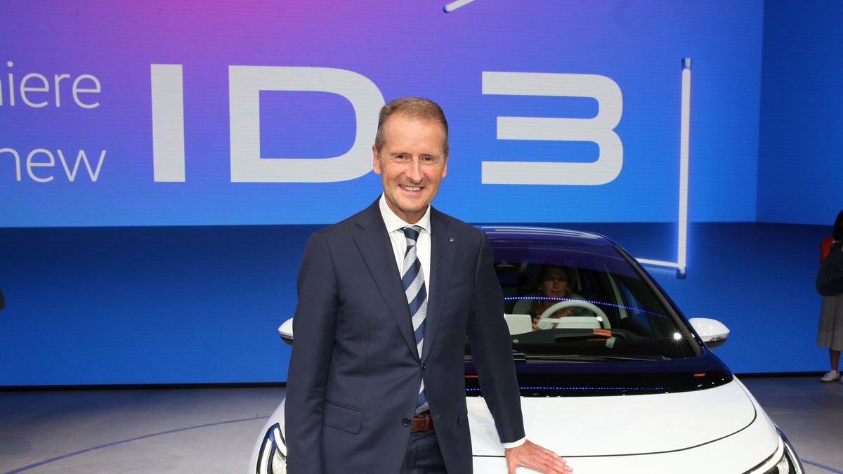 Herbert Diess podróżując vw ID.3 doświadczył na własnej skórze doświadczył problemu związanego z podróżowaniem elektrykiem